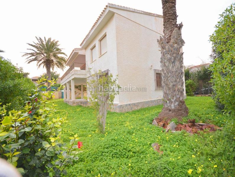 Foto c110280e-3e81-4f80-af10-9318a5d2e015. Chalet costavilla en La Zenia Orihuela