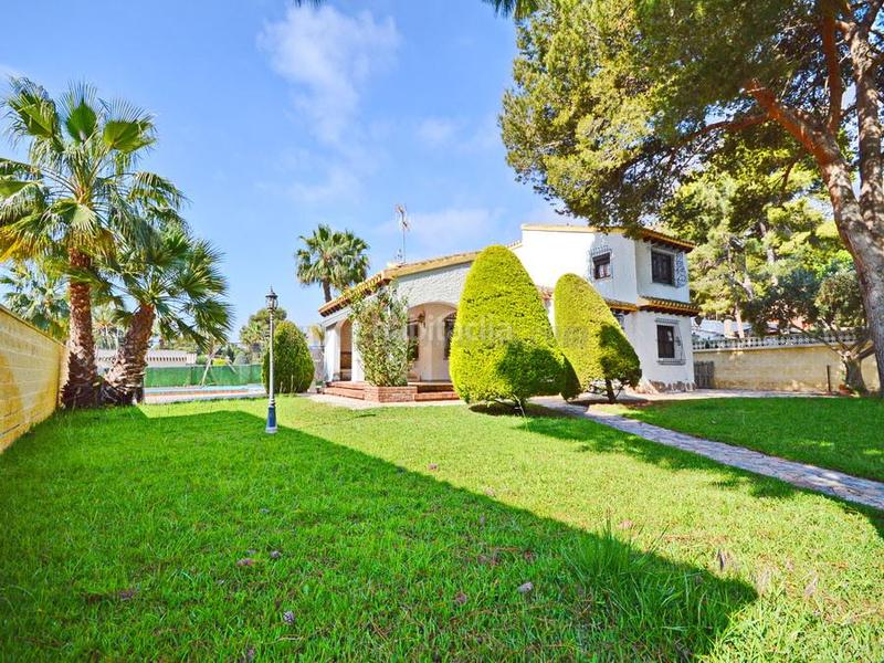 Foto 2a240175-4948-47f6-8fb2-e1ad326d2edb. Chalet costachalet en Punta Prima Orihuela