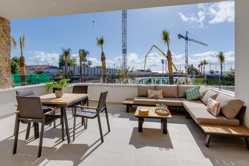Foto d9885bb2-ca28-40a8-ba97-66457a20719d. Piccolo appartamento con parcheggio piscina in Zeniamar - Horizonte - La Campana Orihuela