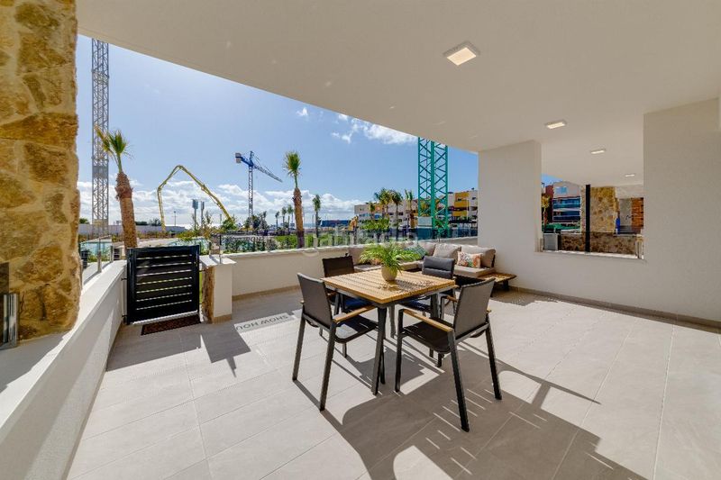Foto fcd653bc-78f7-49cf-9690-28ff9a4dd811. Piccolo appartamento con parcheggio piscina in Zeniamar - Horizonte - La Campana Orihuela