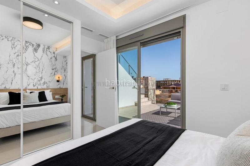 Foto 28dd29e6-0e37-4661-8f04-45c3b0bc9304. Chalet with heating parking pool in Centro Alcázares (Los)