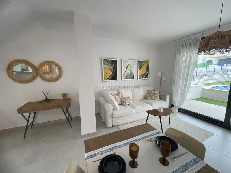 Foto 3fca24bf-4e78-4075-952b-2bc22087caac. Apartament amb aparcament piscina a Los Almendros Orihuela