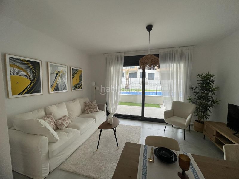 Foto 59b43dfa-92e0-4b7a-99b8-e00c2805479c. Apartament amb aparcament piscina a Los Almendros Orihuela