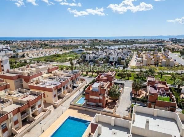Foto e9407939-517c-423e-8f40-71d40803693c. Apartament amb calefacció piscina a Lomas de Cabo Roig - Los Dolses Orihuela