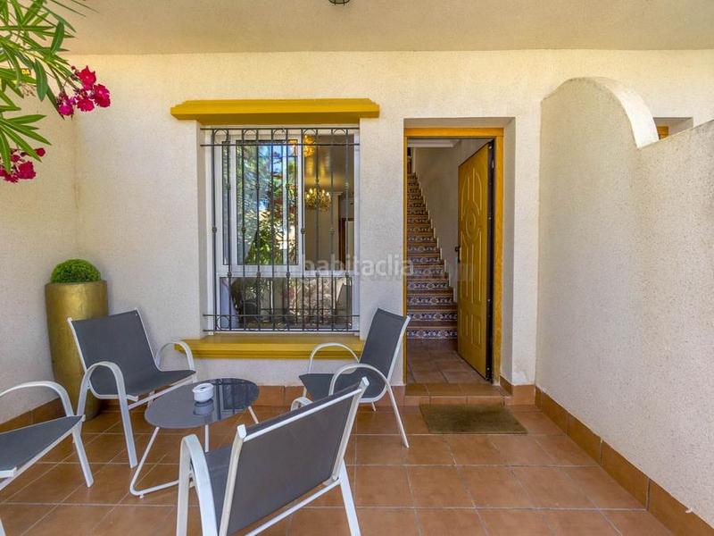 Foto c2d11240-a0a2-44a0-9dd2-0da1f2d9f12b. Xalet amb calefacció piscina a Aguamarina Orihuela