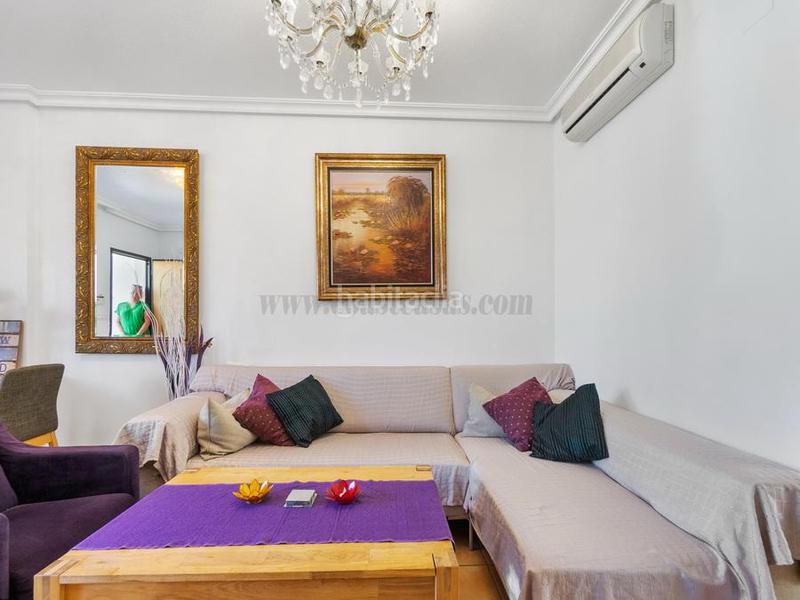 Foto ddfe5d75-c232-43a6-ae13-f6537b3c2569. Xalet amb calefacció piscina a Aguamarina Orihuela