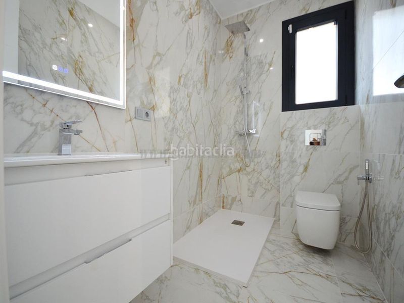 Foto b57ac7e1-3d91-4a52-a6b6-7a8cc9cee88d. Xalet amb calefacció aparcament piscina a Los Balcones-Los Altos Torrevieja