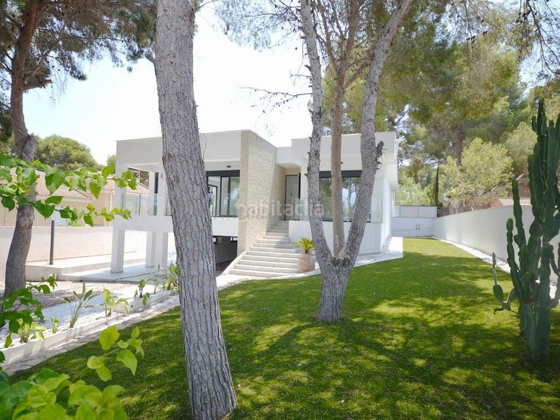 Foto f427f3d1-63c2-4d9a-bec9-82fe1bfc3bdc. Xalet amb calefacció aparcament piscina a Los Balcones-Los Altos Torrevieja