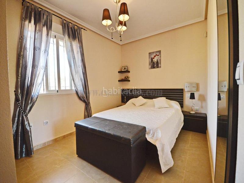 Foto c89db28f-8c64-4f32-a617-9a5b6dd7809d. Alquiler casa costabungalow en Lomas de Cabo Roig - Los Dolses Orihuela