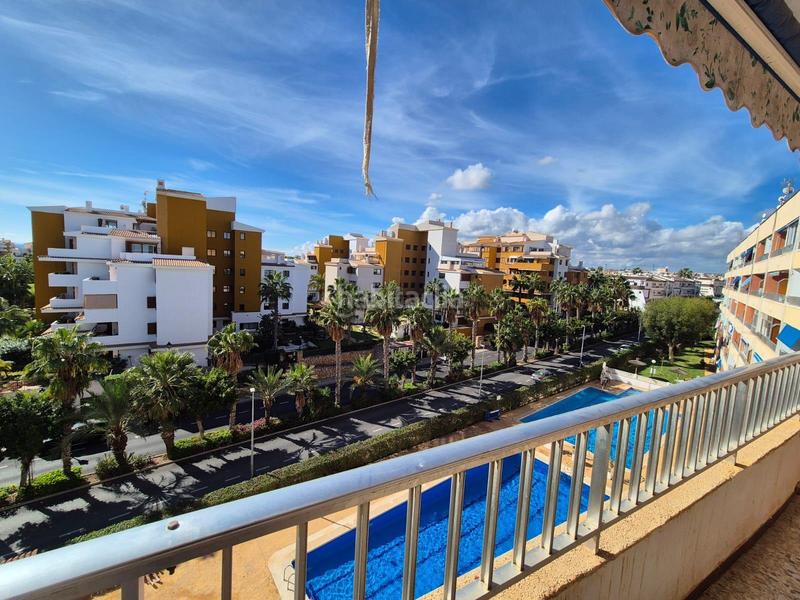 Foto a0464df6-a182-40b9-970a-3ad8ecb14daf. Apartament amb piscina a Punta Prima Torrevieja