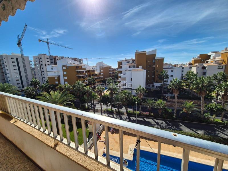 Foto cd49ef94-21d2-4045-9531-aa99f4206f6c. Apartament amb piscina a Punta Prima Torrevieja