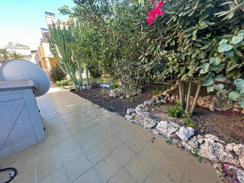 Foto 957b5d26-7466-4746-b816-4a2c5d465df5. Casa costabungalow en La Zenia Orihuela