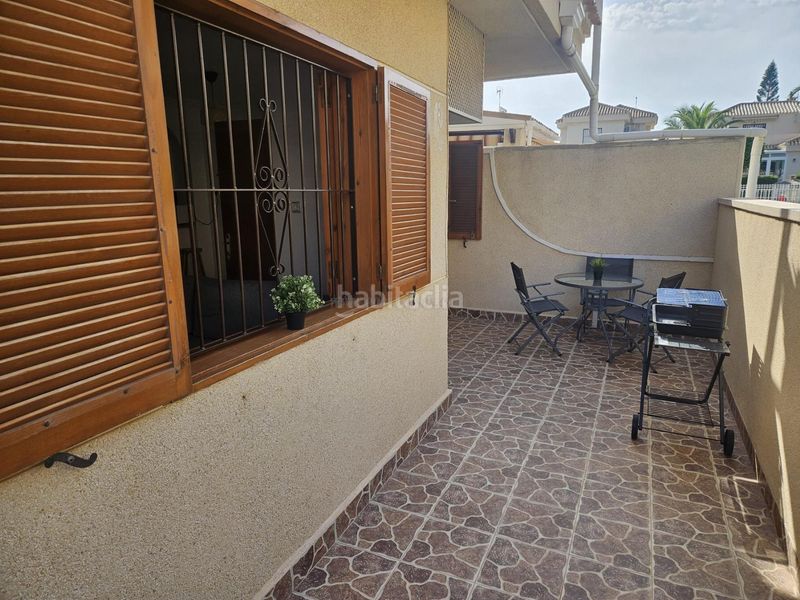 Foto f12a88a5-5ba9-4ec9-b55d-bbacd43167a9. Apartament amb piscina a Playa Flamenca Orihuela