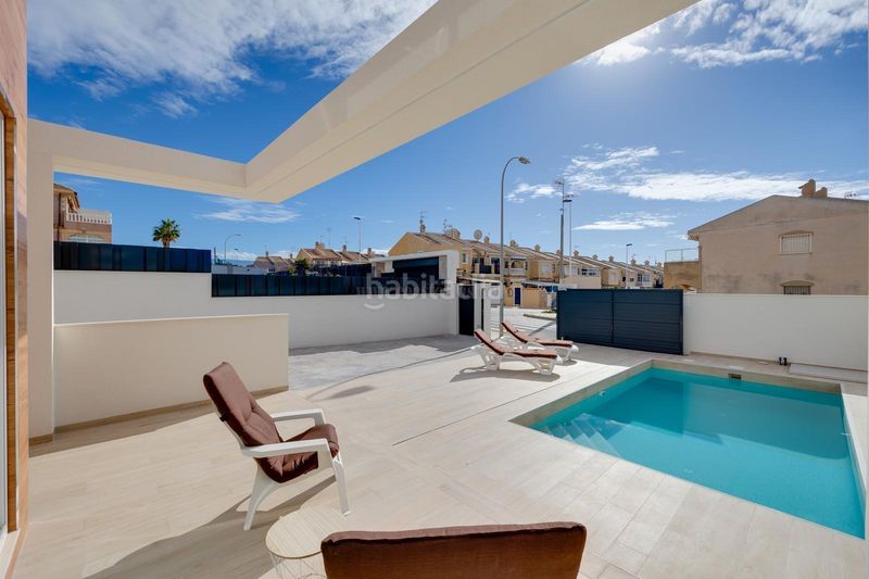 Foto c61e8b88-f385-460d-a511-415cc5c07162. Chalet  en Aguas Nuevas Torrevieja