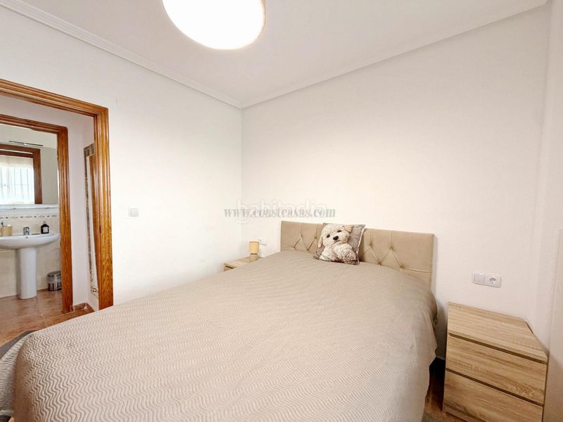 Foto 6b6e988f-dbb5-46af-b885-6bbd00f755ff. Apartament amb calefacció piscina a Zeniamar - Horizonte - La Campana Orihuela