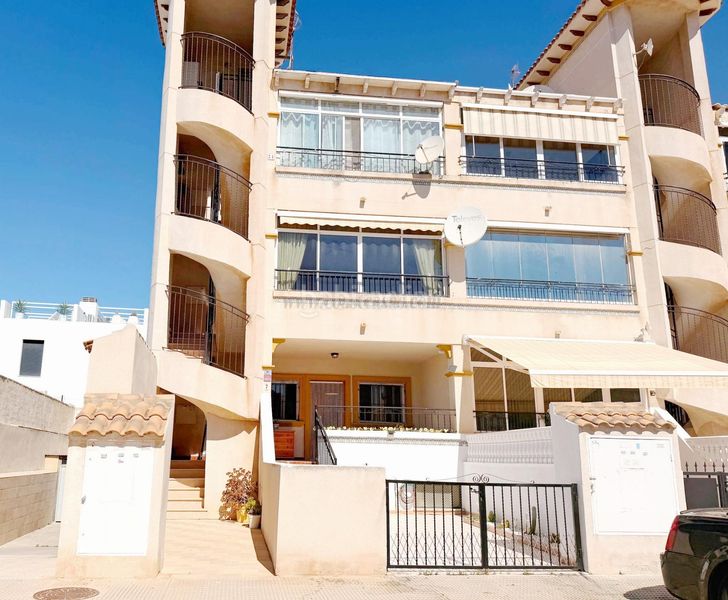 Foto 96c62a7e-4ac7-41b7-869d-bed17ec3af1e. Apartament amb calefacció piscina a Zeniamar - Horizonte - La Campana Orihuela