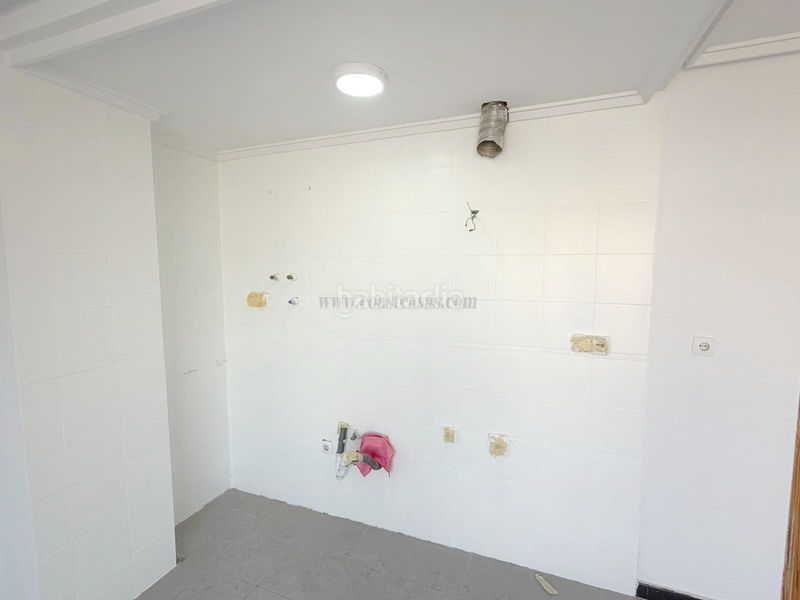 Foto 261fa864-85f2-4bc1-a9b3-0a9ac92473e7. Apartament amb calefacció a Avenida Habaneras - Curva de Palangre Torrevieja