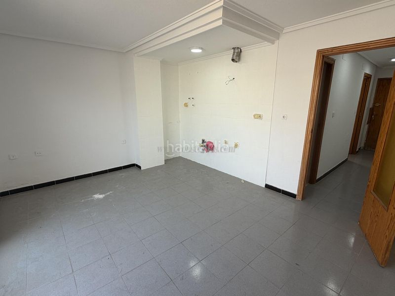 Foto 666c19ef-b1ad-4837-a9f0-06f7ebafbd34. Apartament amb calefacció a Avenida Habaneras - Curva de Palangre Torrevieja