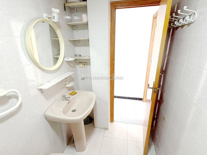 Foto d3845aa8-bae5-46d1-9f11-5a9b87719556. Apartament amb calefacció a Avenida Habaneras - Curva de Palangre Torrevieja