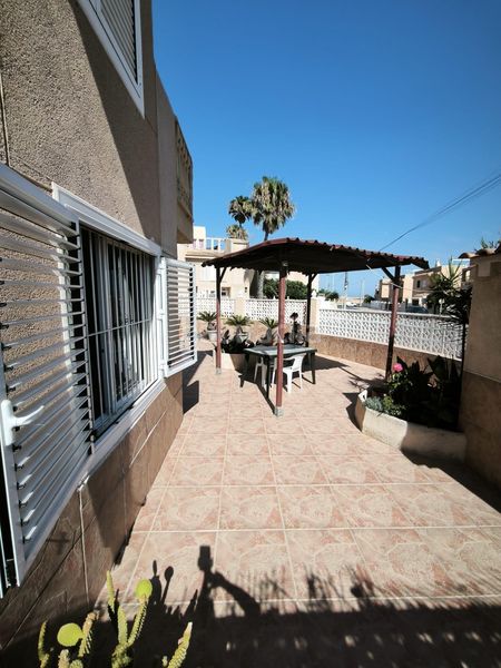 Foto 4b15565a-7378-4056-b2ba-a69a5be5344f. Xalet amb calefacció aparcament piscina a Zona los Frutales Torrevieja