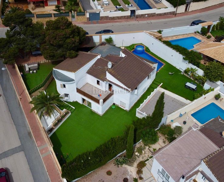 Foto a9bd49e4-19d6-44d4-a2bf-c76e4efcb7f3. Xalet amb calefacció piscina a Los Balcones-Los Altos Torrevieja