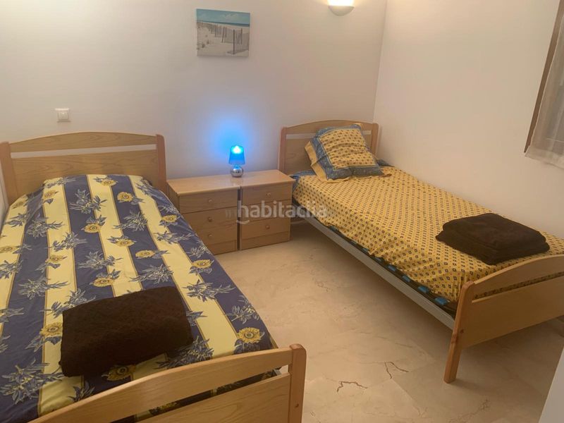 Foto a9ae094d-56fa-4148-8ada-e02b1dfe9fa4. Apartament amb calefacció aparcament piscina a Punta Prima Torrevieja