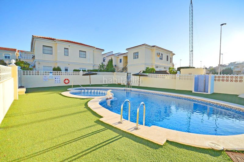 Foto 54b29cff-8e4f-4154-b8cb-50b2f324786f. Apartament amb piscina a Aguas Nuevas Torrevieja