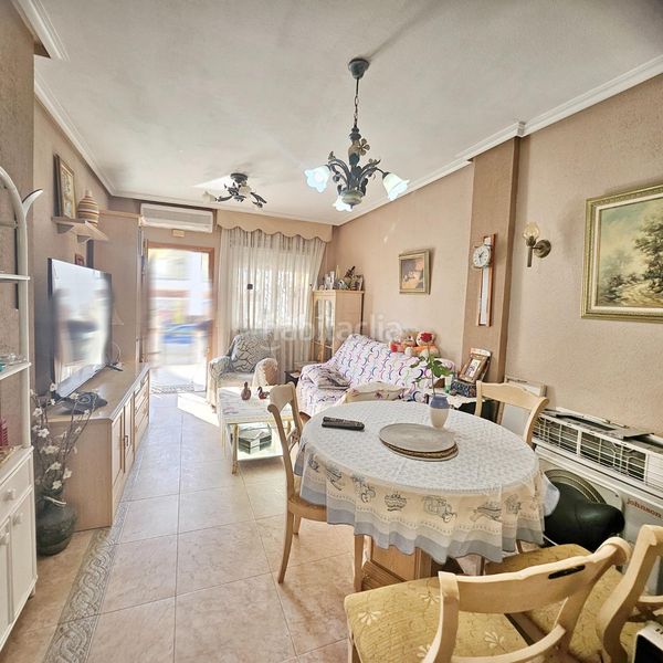 Foto 6d46f4ba-3afc-4e6f-92b9-24a57eda1a45. Apartament amb piscina a Aguas Nuevas Torrevieja