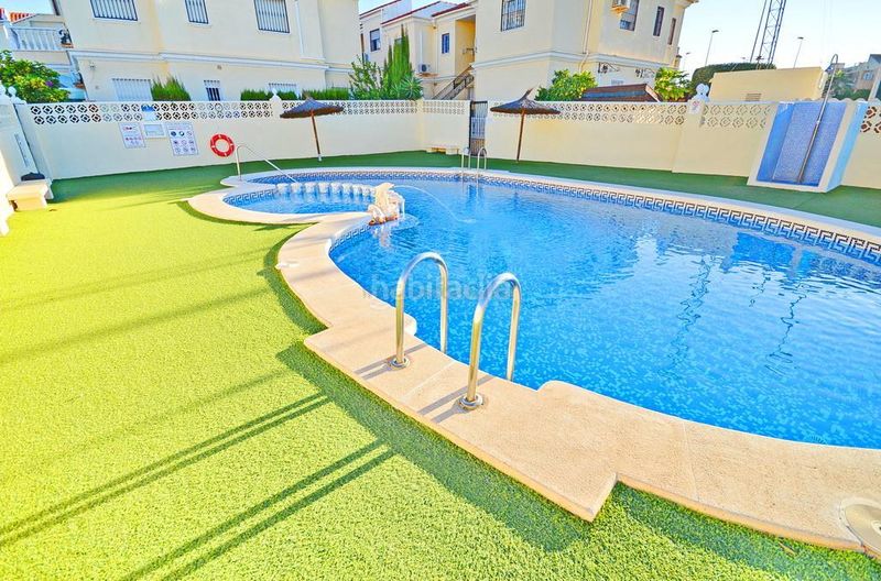 Foto 70fa77f2-a668-4c61-be57-41c7f1ceb39a. Apartament amb piscina a Aguas Nuevas Torrevieja