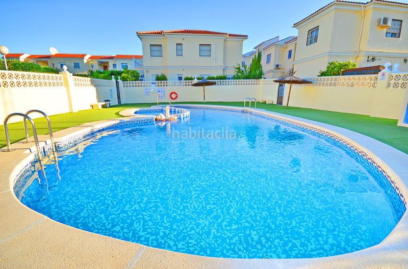 Foto 7702addb-5a6d-4423-bd8f-07f2d631b2c5. Apartament amb piscina a Aguas Nuevas Torrevieja