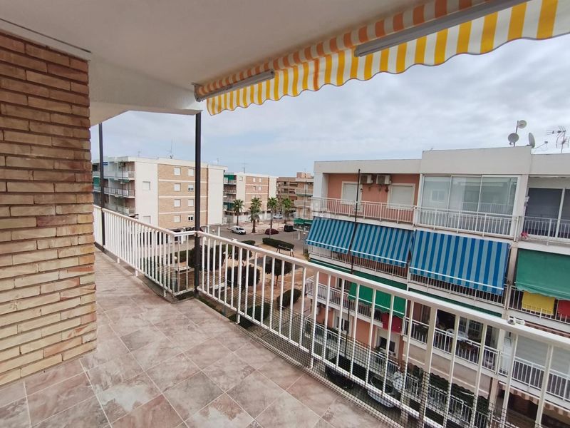 Foto b8f121f4-949a-4e1f-977f-647bf9858864. Apartament amb aparcament piscina a Punta Prima Orihuela