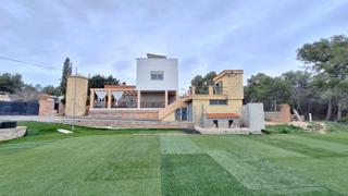 Xalet  Almansa