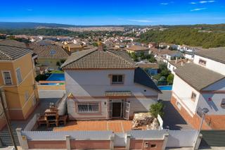 Chalet  De josep puig i cadafalch