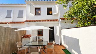 Semi detached house  Marinada