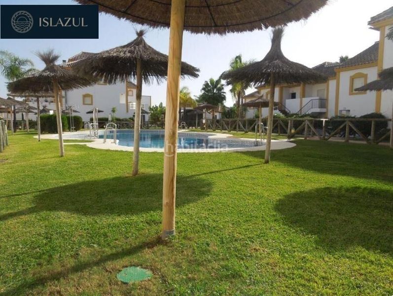 Foto 0c35c50f-0a61-4074-9bd7-3af0caa1faa8. Xalet amb aparcament piscina a Islantilla golf Islantilla