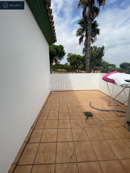 Foto 5b578244-ea63-45a2-a62e-9a4fa7f27c45. Xalet amb aparcament piscina a Islantilla golf Islantilla