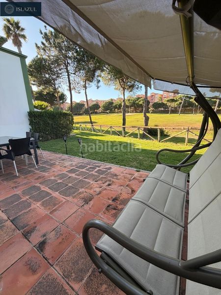Foto 431c8274-6368-47f1-a1b0-637f7ec58120. Xalet amb aparcament piscina a Islantilla golf Islantilla