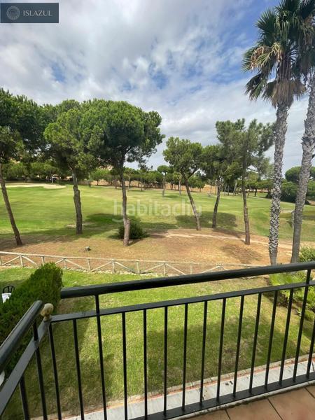 Foto 0e8c53a2-35d6-4004-b4d8-73bdd8021e05. Chalet magnifico chalet independiente con espectaculares vistas al golf en Islantilla