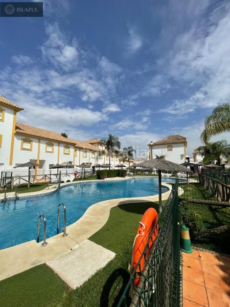 Foto 52457003-6a83-40c8-977c-2350aa56ddf8. Chalet magnifico chalet independiente con espectaculares vistas al golf en Islantilla