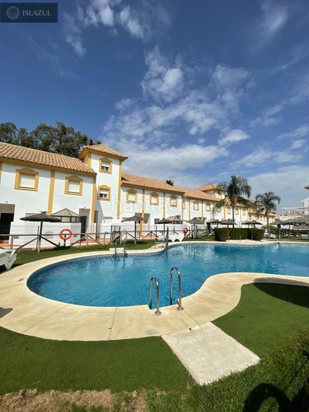 Foto 60f8f41e-71b4-4433-b366-46cd21b66218. Chalet magnifico chalet independiente con espectaculares vistas al golf en Islantilla