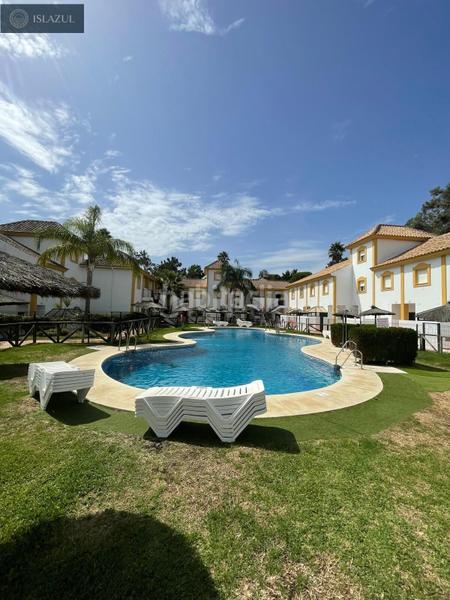 Foto 6b89e794-b19f-4c5b-9718-8fd171423c56. Chalet magnifico chalet independiente con espectaculares vistas al golf en Islantilla