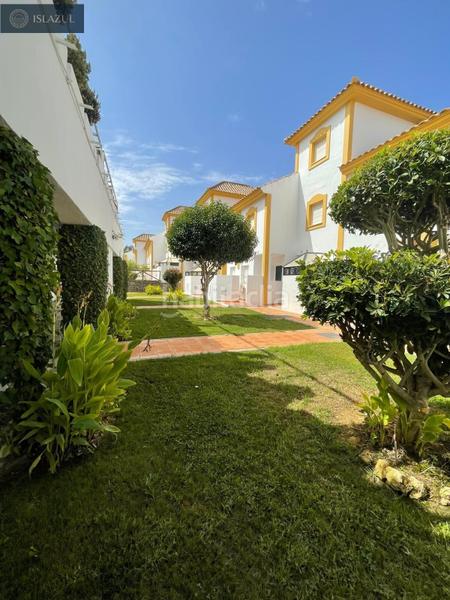 Foto 8d62e24e-cd6a-484b-bca7-8a9740b0c93e. Chalet magnifico chalet independiente con espectaculares vistas al golf en Islantilla
