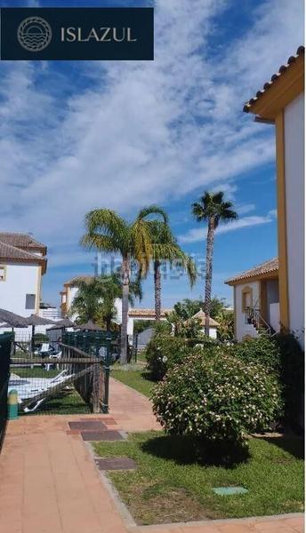 Foto b48034f1-4db1-4cd0-8b55-b127b3b07769. Chalet magnifico chalet independiente con espectaculares vistas al golf en Islantilla