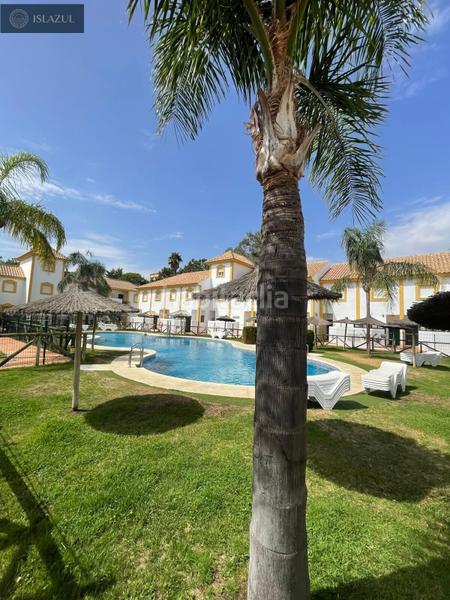 Foto d6af7046-9f35-4b95-a45f-3ccbe070d838. Chalet magnifico chalet independiente con espectaculares vistas al golf en Islantilla