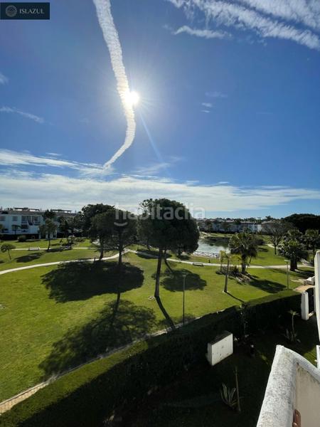 Foto bc8a5f22-9767-4619-8e90-78520e900fd6. Àtic amb calefacció aparcament piscina a Islantilla golf Islantilla