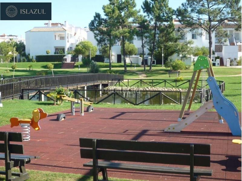 Foto bca255fc-c166-4e7f-8172-d4382d9f617d. Àtic amb calefacció aparcament piscina a Islantilla golf Islantilla
