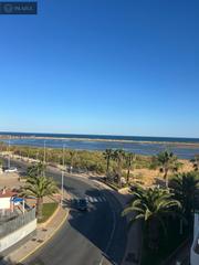 Piso en Isla Cristina. Magnificas vistas al mar urbanización privada piscina