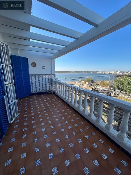 Foto 4d3b14cd-3400-4f26-837a-27cd42193906. Casa adossada amb aparcament a Isla Cristina