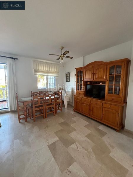 Foto b5e91fb4-78fb-466c-8f82-0b04e31ea168. Casa adossada amb aparcament a Isla Cristina