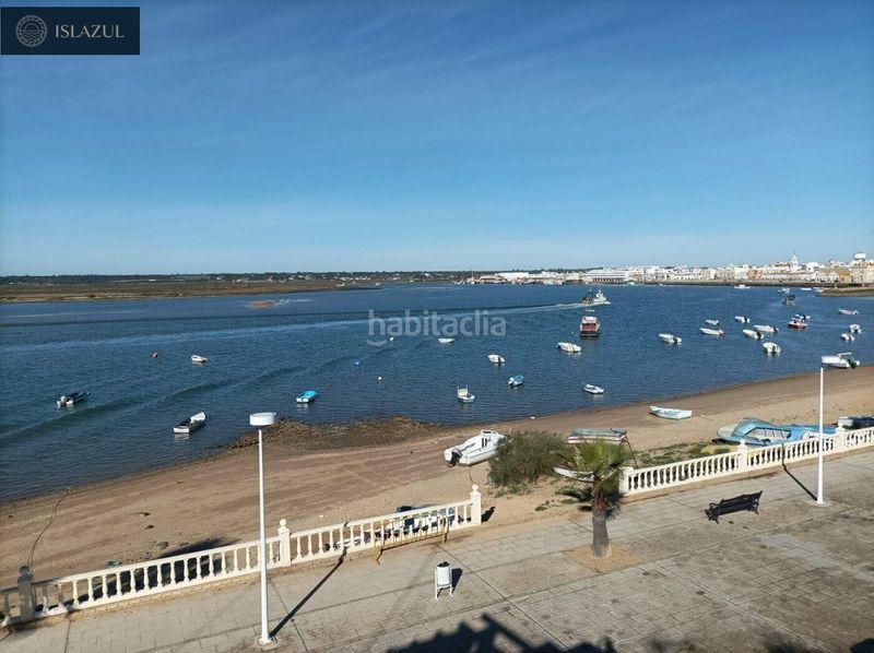 Foto e1395f49-3fbf-4404-8da7-4fc8745a0b47. Casa adossada amb aparcament a Isla Cristina